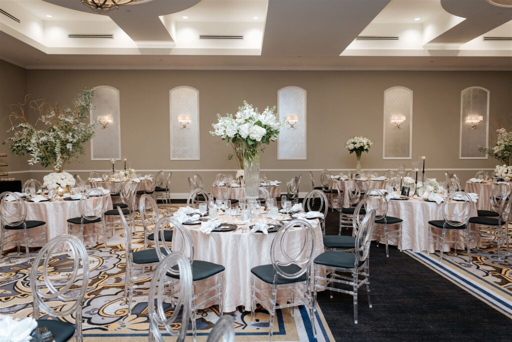 Elegant wedding venue at The Hancock Hotel in Downtown Findlay, Ohio